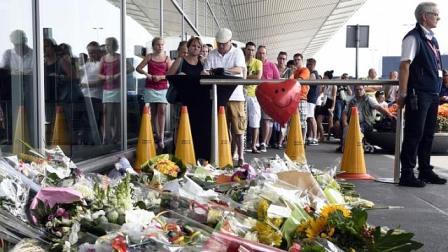 Cả thế giới cầu nguyện cho các nạn nhân trên chuyến bay xấu số MH17